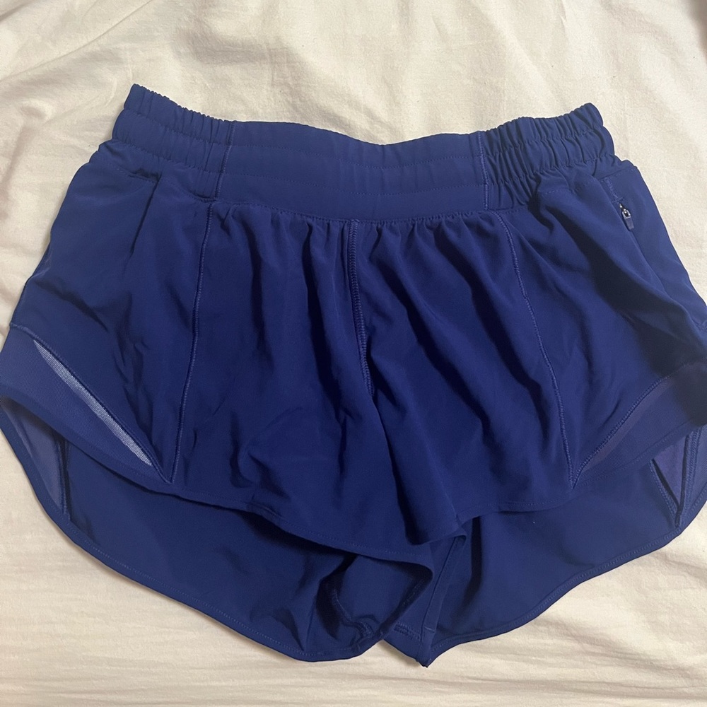 Lululemon Hotty Hot Short Larkspur